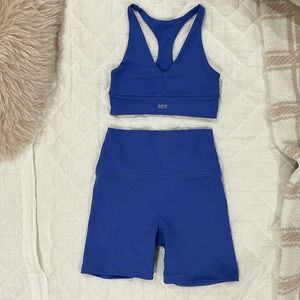 SET ACTIVE: Luxeform set in Groovy